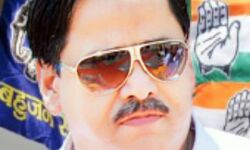 बसपा सरकार में मंत्री रहे कांग्रेसी लीडर नसीमुद्दीन की गिरफ्तारी और कुर्की का हुक्म बसपा सरकार में मंत्री रहे कांग्रेसी लीडर नसीमुद्दीन की गिरफ्तारी और कुर्की का हुक्म