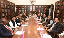 अखिलेश यादव की एकता बैठक