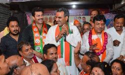 समाजसेवा से सभासद बने विपुल भटनागर समाजसेवा से सभासद बने विपुल भटनागर