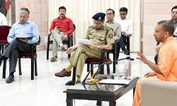 सेवानिवृत्त  चिकित्सकों की सेवाएं ली जाएं : मुख्यमंत्री