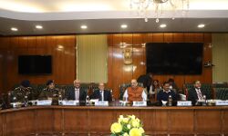 सियासी दल दलगत सियासत से ऊपर उठें और जनता के बीच डर और अफवाहों के माहौल को दूर करें : अमित शाह