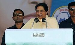 भाज़पा सरकार दंडित करने की जगह खुलेआम गुण्डागर्दी और अपराधियों को संरक्षण दे रही हैं: मायावती भाज़पा सरकार दंडित करने की जगह खुलेआम गुण्डागर्दी और अपराधियों को संरक्षण दे रही हैं: मायावती