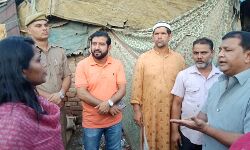 40 सालों मे मलिन बस्ती मे पहुंचने वाली पहली जिलाधिकारी सैल्वा कुमारी जे