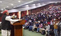 एसपी को 2022 के लिए 351 सीटों पर जीत का अपना लक्ष्य जरूर हासिल होगा : अखिलेश यादव