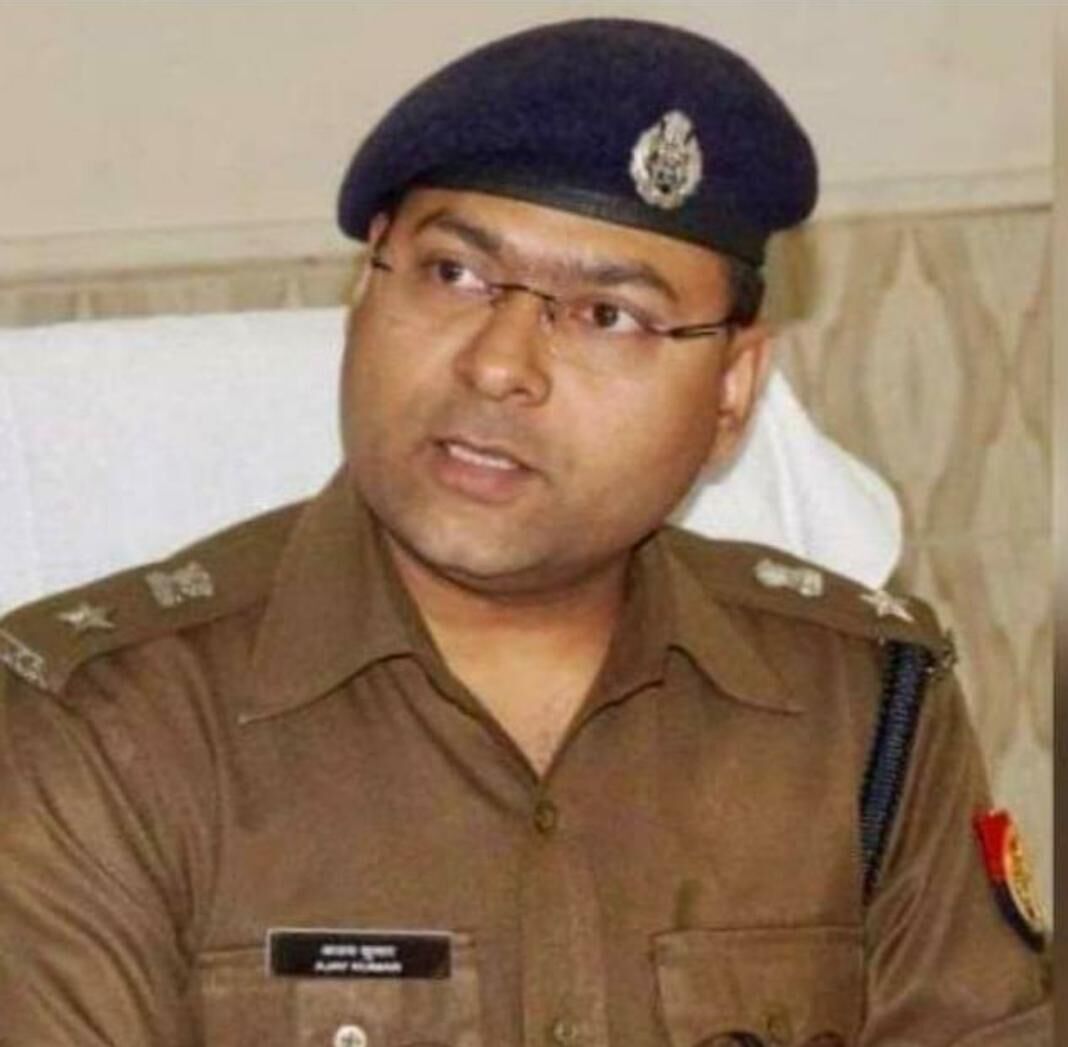 हरदोई में गांव-गांव जाकर पुलिस कर रही मिशन शक्ति अभियान के तहत जागरूक हरदोई में गांव-गांव जाकर पुलिस कर रही मिशन शक्ति अभियान के तहत जागरूक