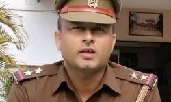 स्पेशल एनकाउंटर-इधर आदेश त्यागी का जन्मदिन उधर आबाद की लाइफ का दि एन्ड स्पेशल एनकाउंटर-इधर आदेश त्यागी का जन्मदिन उधर आबाद की लाइफ का दि एन्ड