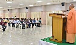 सोशल मीडिया के बढ़ते प्रभाव के दृष्टिगत सीएम ने सपोर्टिंग स्टाफ की व्यवस्था किए जाने के दिए निर्देश