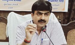 अवैध कब्जा धारियों के विरुद्ध सख्त कार्रवाई की जाए : डीएम