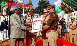 Adesh Tyagi gets Chief Ministers Excellent Service Medal for good policing
