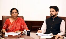 कोरोना वायरस के खिलाफ लड़ाई लड़ने के लिए 1.70 लाख करोड़ रुपये के राहत पैकेज का ऐलान कोरोना वायरस के खिलाफ लड़ाई लड़ने के लिए 1.70 लाख करोड़ रुपये के राहत पैकेज का ऐलान