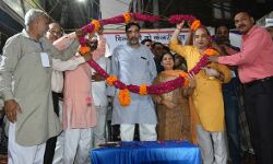 डोर स्टेप डिलीवरी को लेकर दिल्ली की जनता ने किया केजरीवाल की सराहना