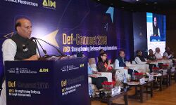 रक्षा क्षेत्र में आत्मनिर्भरता के लिए नवाचार महत्वपूर्ण है : राजनाथ सिंह