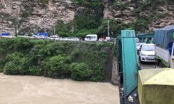 शिमला, कुल्लू व मंडी को जोड़ने वाले लूहरी पुल को ठीक करने की मांग