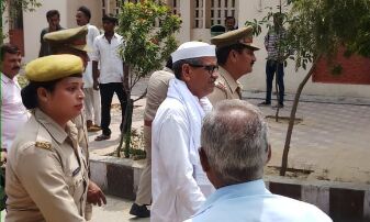 कवाल के शाहनवाज हत्याकांड के फरार आरोपी  रविंद्र सिंह उर्फ पटवारी ने कोर्ट में किया सरेंडर, 17 तक न्यायिक हिरासत मे भेजा